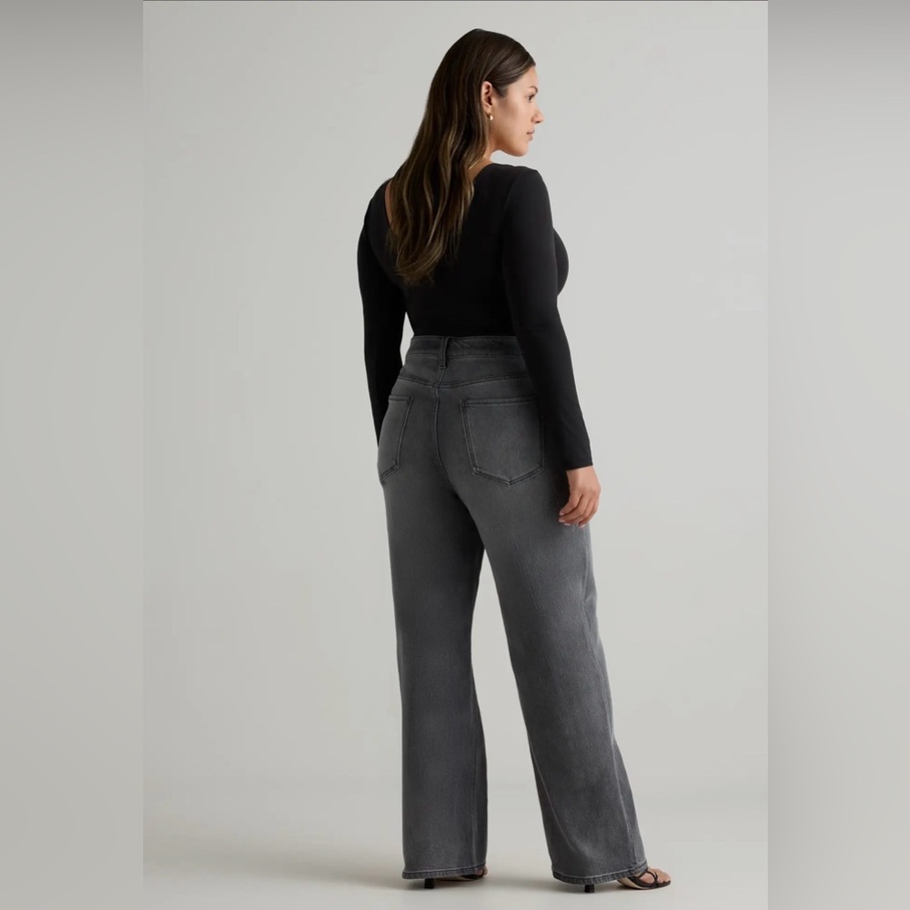Quince Bella Stretch Relaxed Straight Jeans, size 31 - Picture 2 of 6
